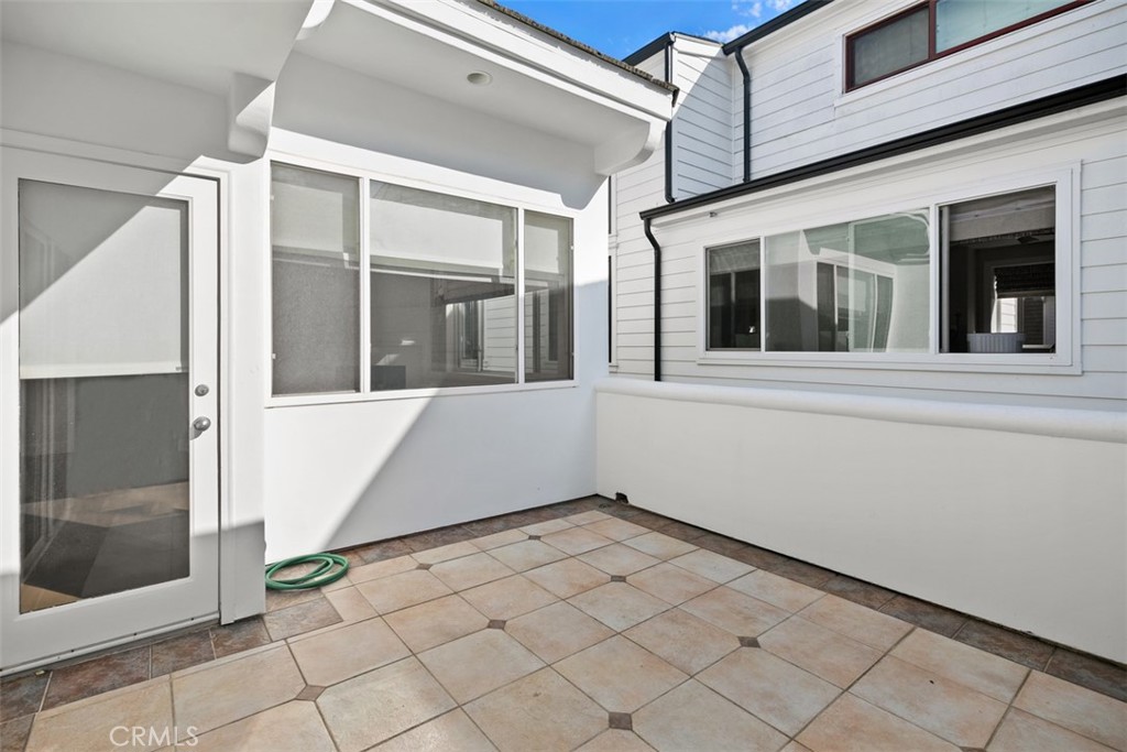 Corona del Mar South of PCH (CDMS) - Residential Lease