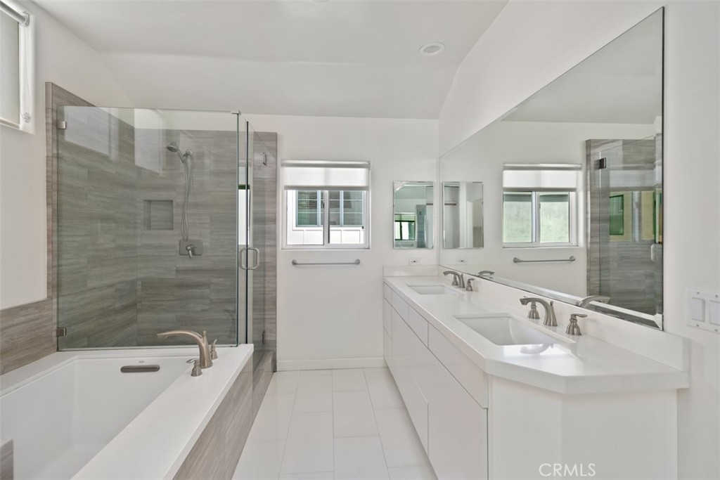 Corona del Mar South of PCH (CDMS) - Residential Lease