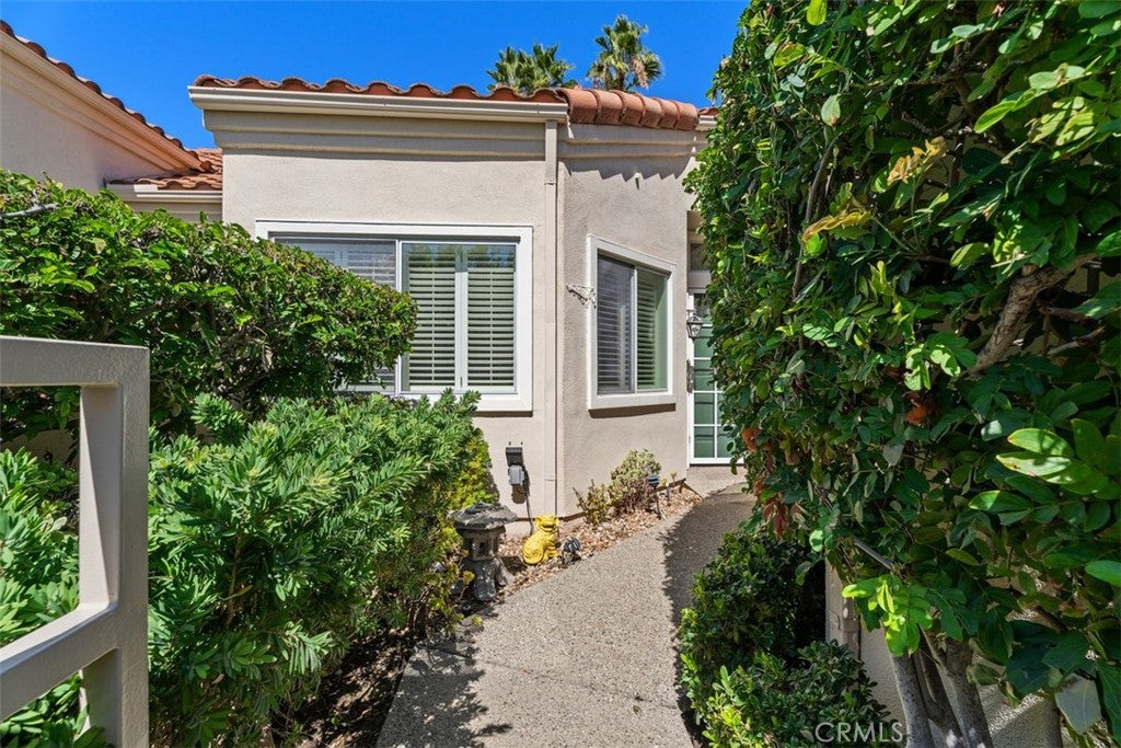 28825 Paseo Campana