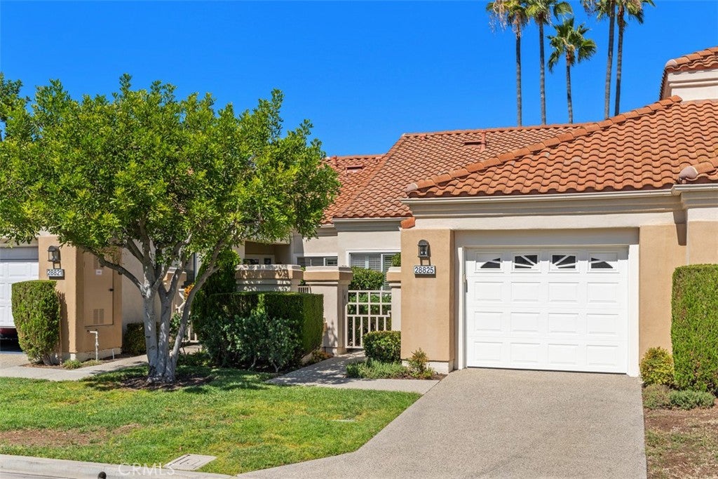 28825 Paseo Campana