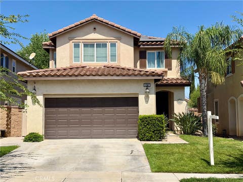 Photo of 32587 Winterberry Ln LN, Lake Elsinore, CA 92532 (MLS # IV26158018)