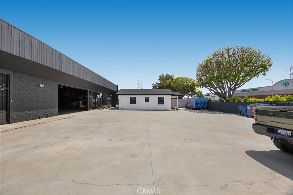 14128 Paramount Blvd