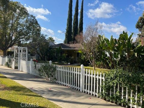 Photo of 5715 Riverside Avenue, Riverside, CA 92506 (MLS # IV25194875) Photo of 5715 Riverside Avenue, Riverside, CA 92506 (MLS # IV25194875)