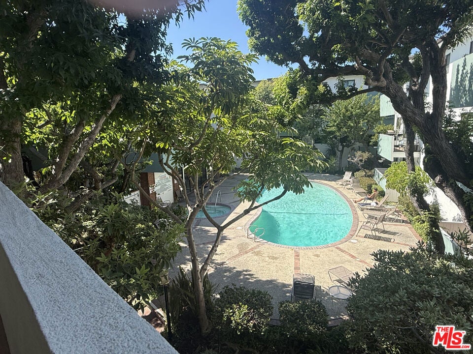 5000 S Centinela Avenue 214