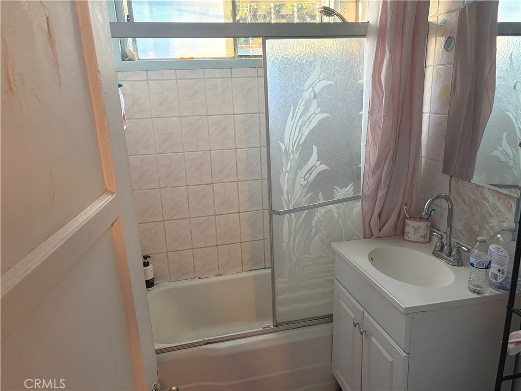 1310 W Tichenor