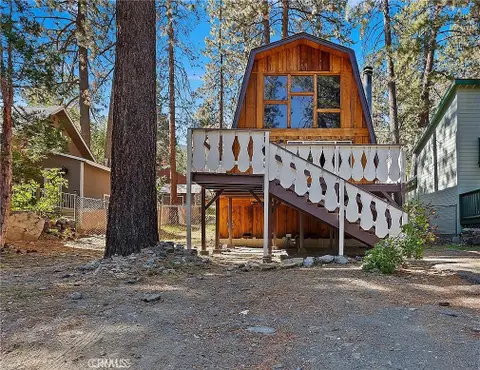 1625 Virginia St, Wrightwood, CA 92379 - MLS#: SR26039246