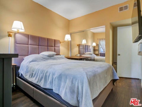 Tiny photo for 110 Maegan Place #2, Thousand Oaks, CA 91362 (MLS # 26103061)