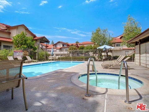 Tiny photo for 110 Maegan Place #2, Thousand Oaks, CA 91362 (MLS # 26103061)