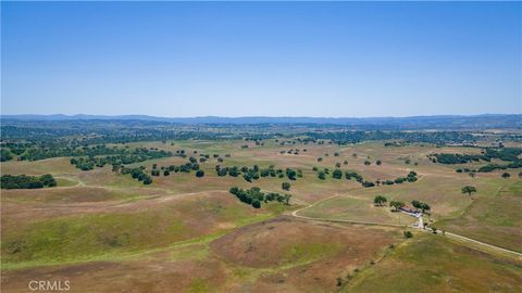 Tiny photo for 1975 Hidden Acre Ln Ln, Paso Robles, CA 93446 (MLS # NS25088508)