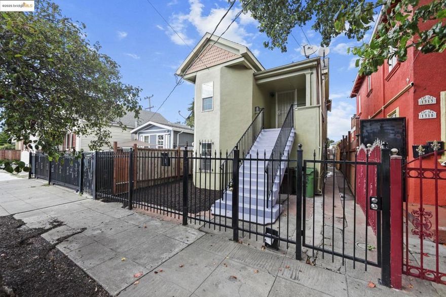 Don’t miss this rare opportunity to own a fully vacant, gated duplex at 1311 87th Ave in Oakland—perfect for investors, multi-generational living, or owner-occupants seeking rental income. Each spacious unit offers 3 bedrooms, private entry, its own yard, and dedicated laundry/storage room. Freshly painted and well-maintained, the upstairs unit features a large primary bedroom with vaulted ceilings and a walk-in closet, adding comfort and charm to this versatile property.