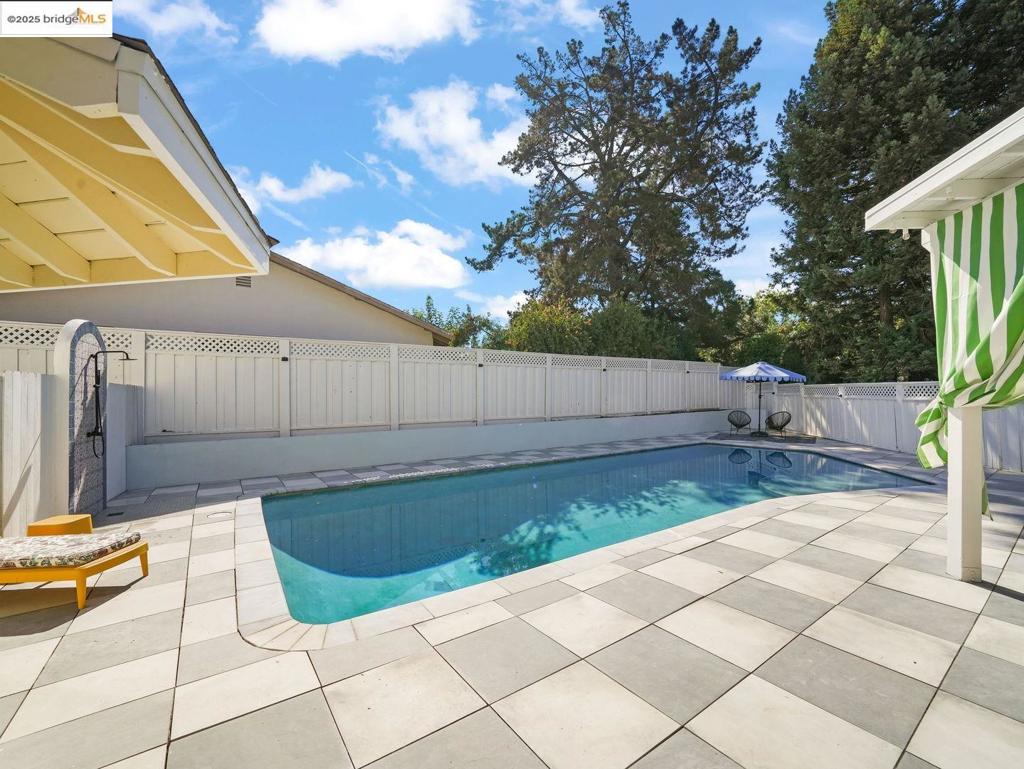 COLLEGE PARK - Residential