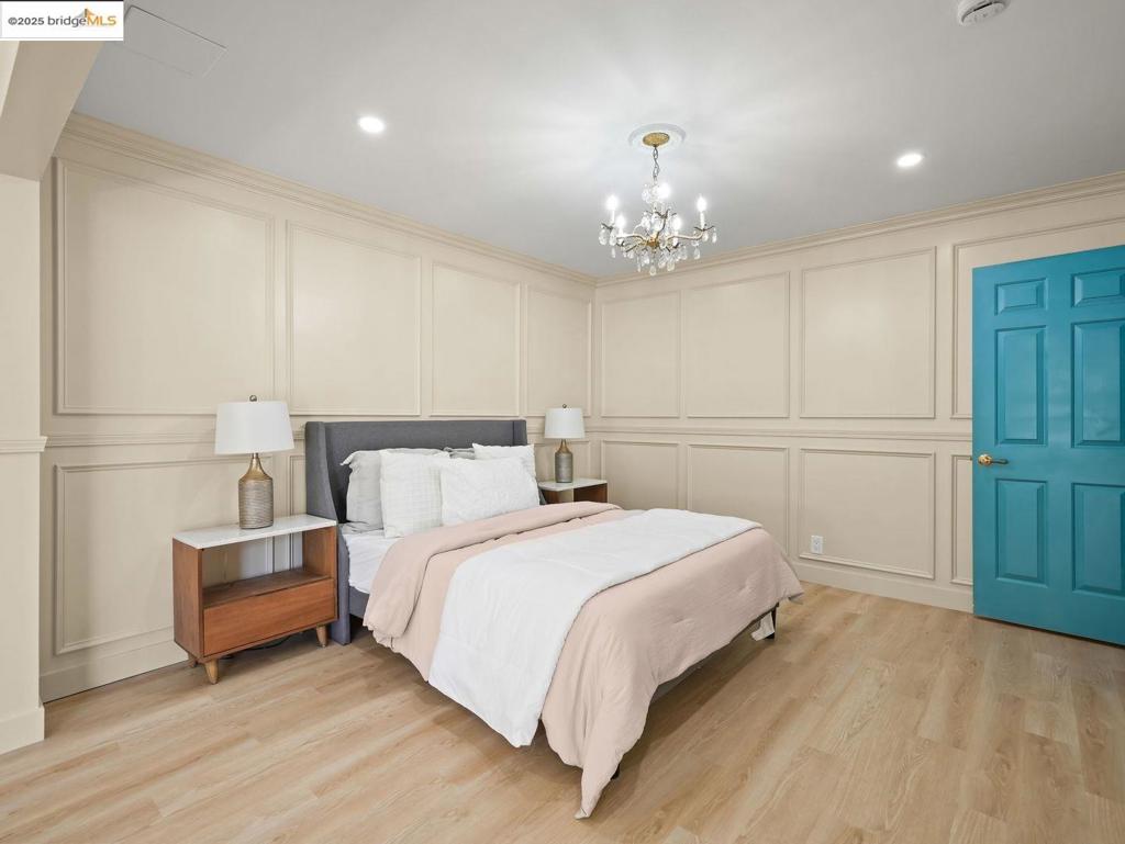 COLLEGE PARK - Residential