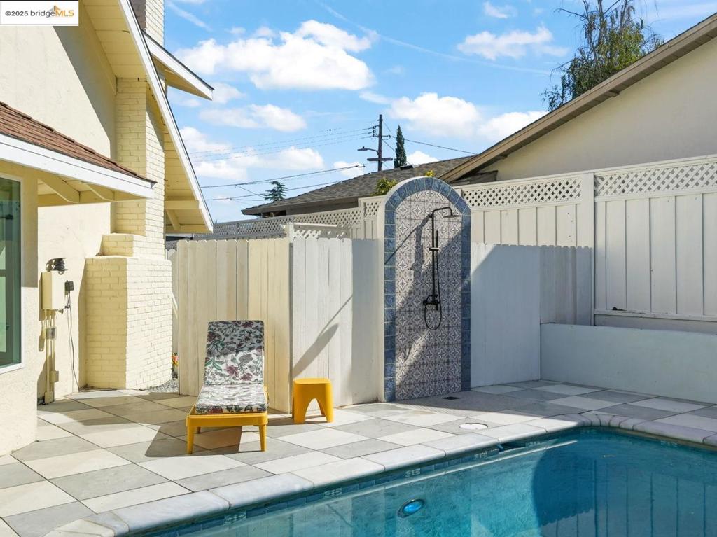 COLLEGE PARK - Residential