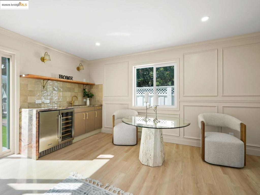 COLLEGE PARK - Residential