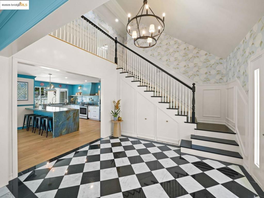 COLLEGE PARK - Residential