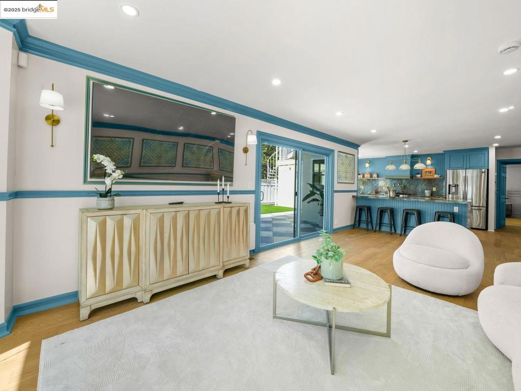 COLLEGE PARK - Residential