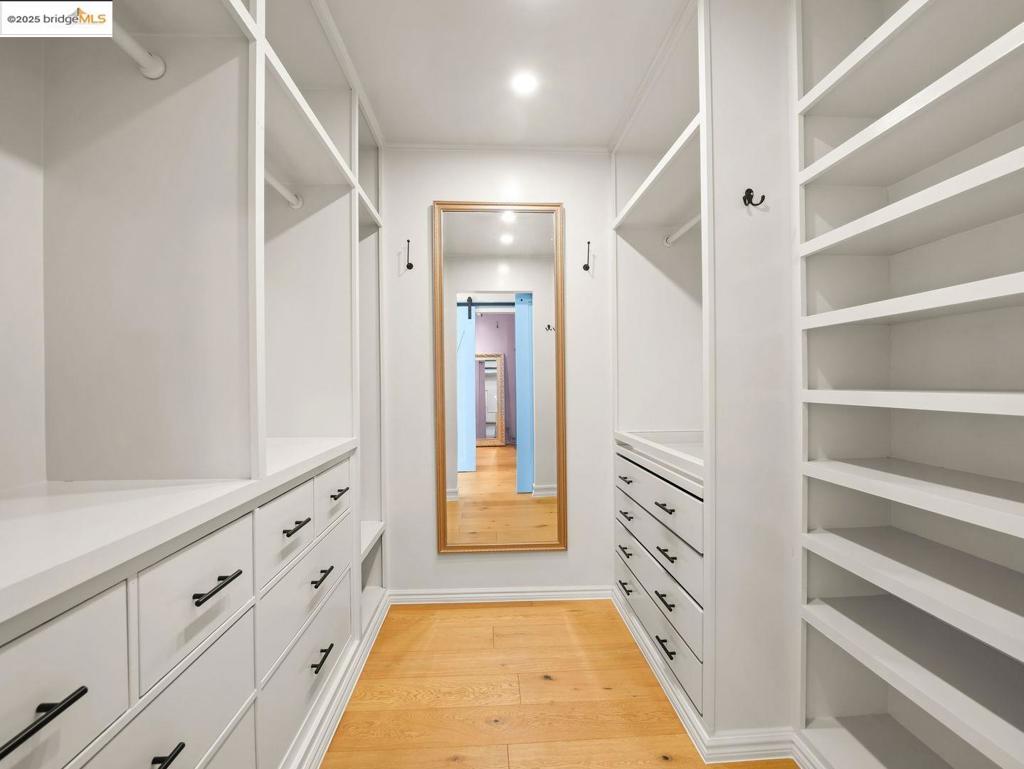 COLLEGE PARK - Residential