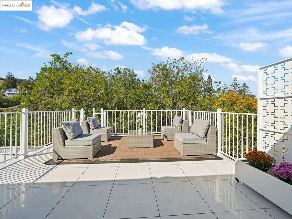 COLLEGE PARK - Residential