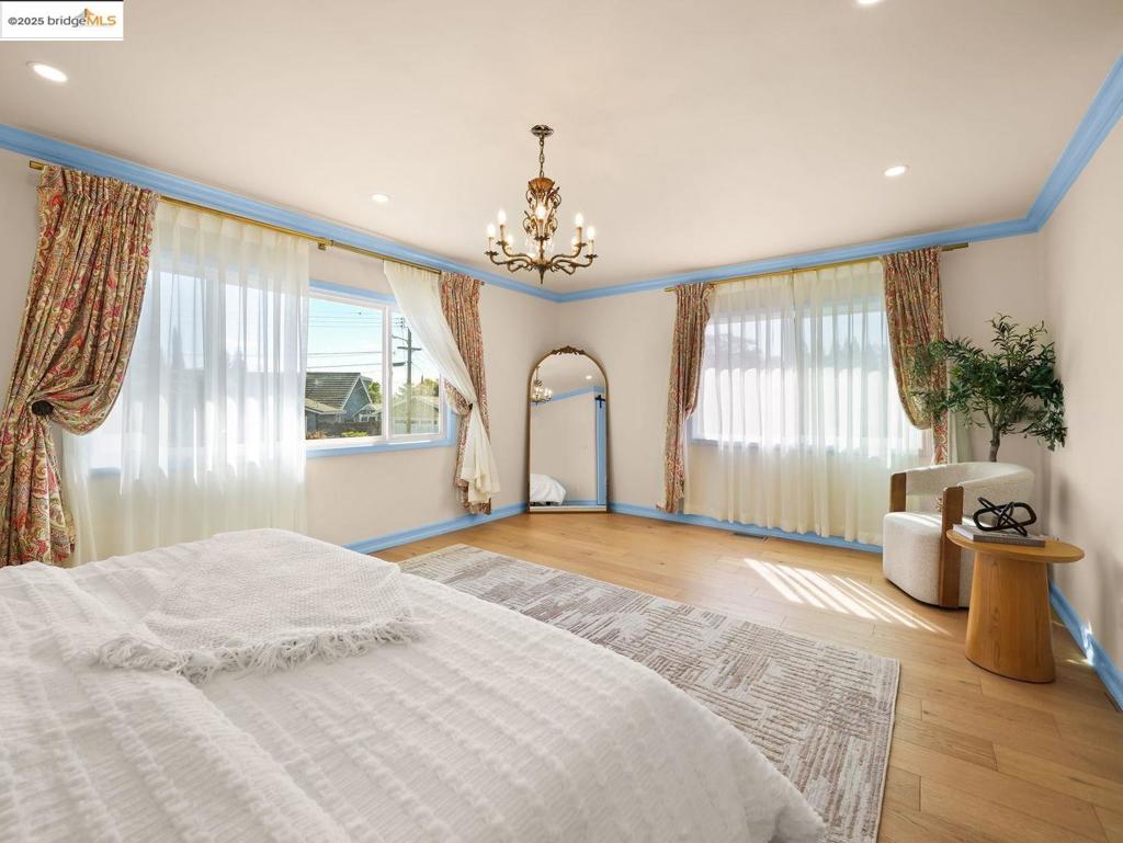 COLLEGE PARK - Residential