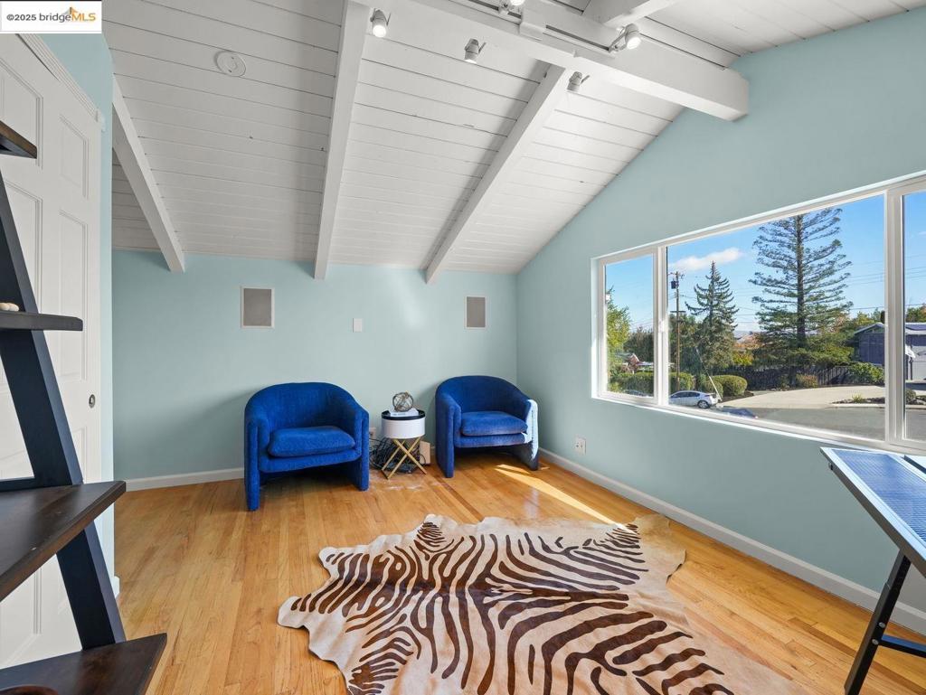 COLLEGE PARK - Residential