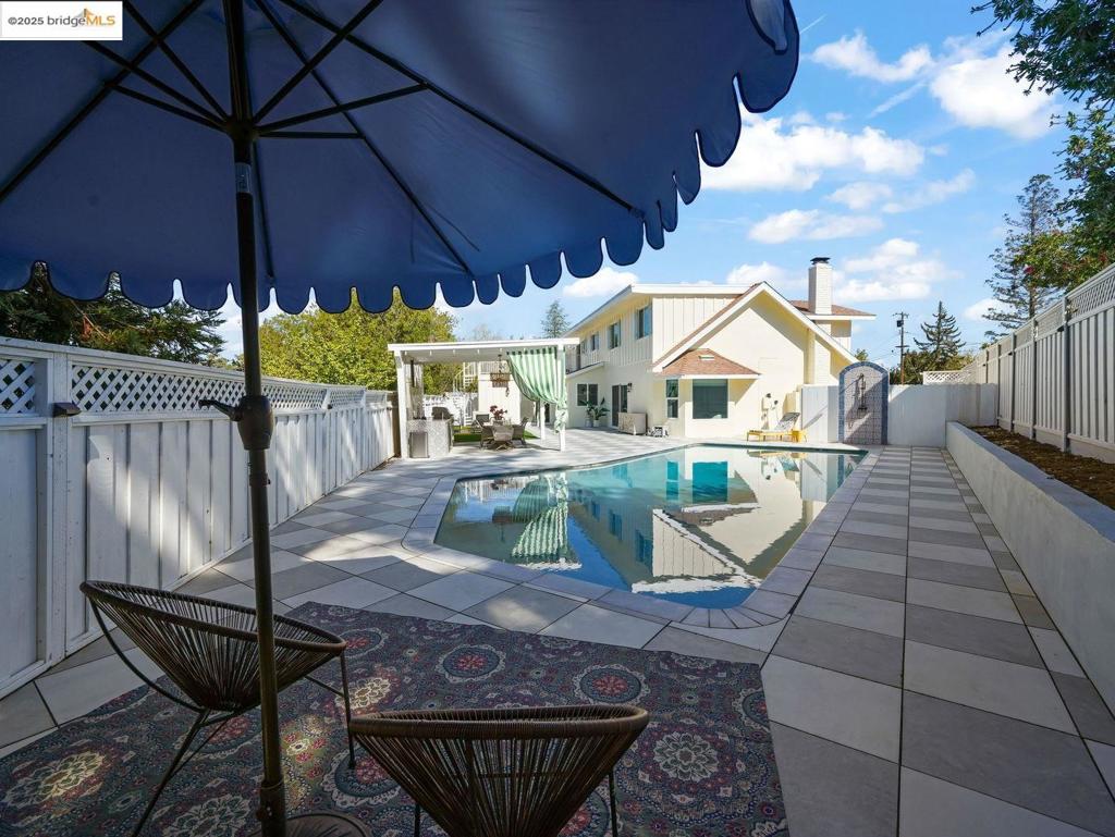 COLLEGE PARK - Residential