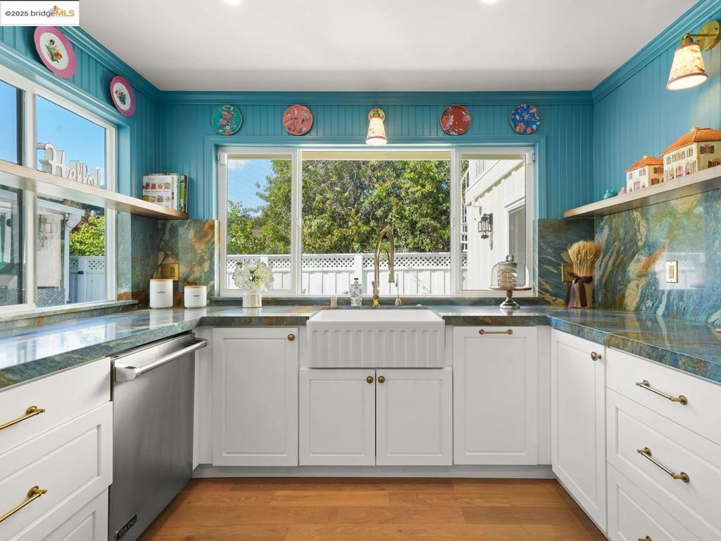 COLLEGE PARK - Residential