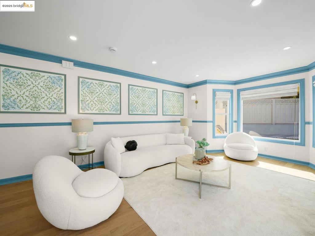 COLLEGE PARK - Residential