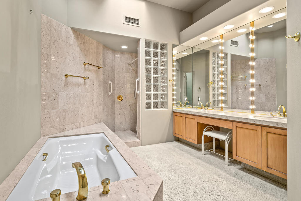 Desert Horizons C.C. - Residential