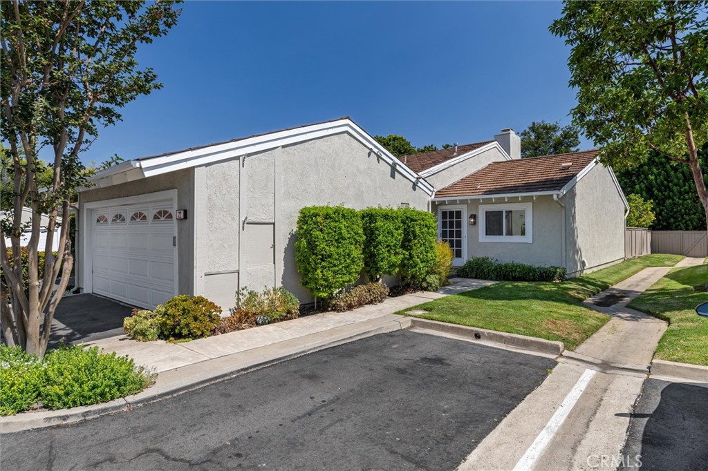 Located within the highly desirable Community of Woodbridge and just steps away from the North Lake. This single level home has 3 bedrooms and 2 baths with plenty of natural light from its vaulted ceilings, open design, and private atrium. Living room opens to an outside entertaining area with a spacious wrap around backyard. Kitchen offers stainless steel appliances and breakfast bar eating area. The primary bedroom overlooks the private backyard with 2 large separate mirrored closets, dual sinks, and recently upgraded shower. Newer AC and Heating systems. 2-car garage with lots of storage and washer/dryer area. Walking distance to award winning schools. Woodbridge provides resort-style amenities which include 2 lakes with sand bottom lagoons, boating, fishing, BBQ, fire pits, green belts with numerous trails, over 20 pools, 16 spas, and 20 tennis courts.