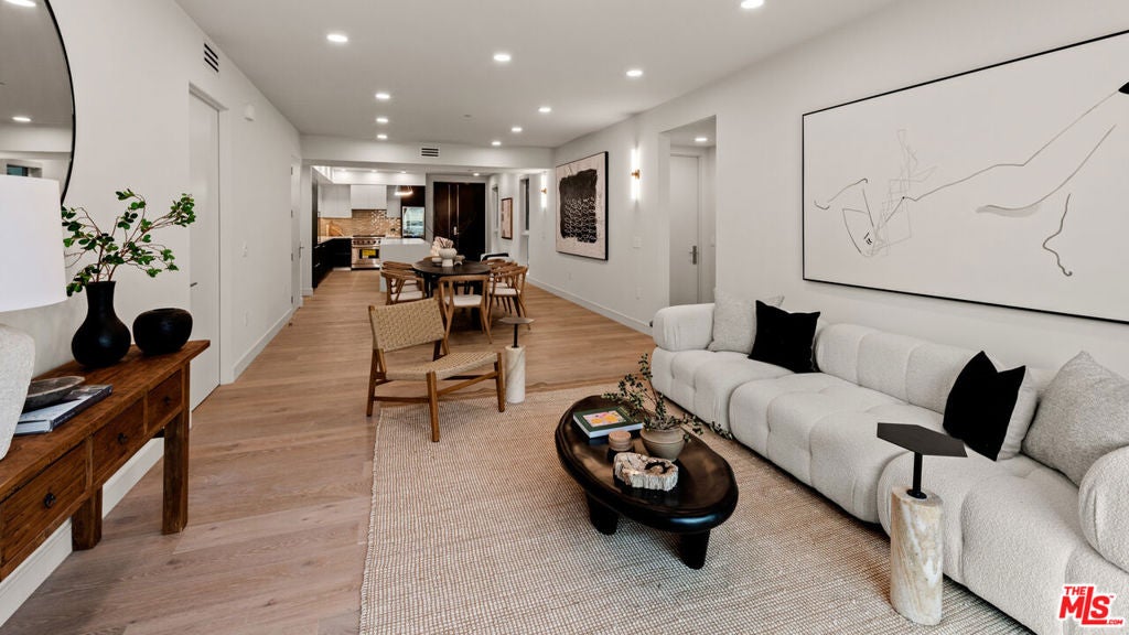 Photo of 505 S Barrington Avenue #208, Los Angeles, CA 90049 (MLS # 26842051)