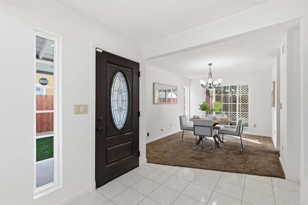 Properties 2 946 Fuchsia Lane