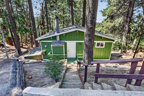Property photo of 32375 Scandia, Running Springs, CA 92382