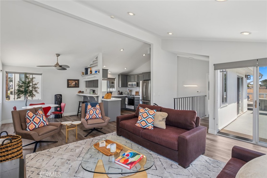 Corona del Mar South of PCH (CDMS) - Residential Lease