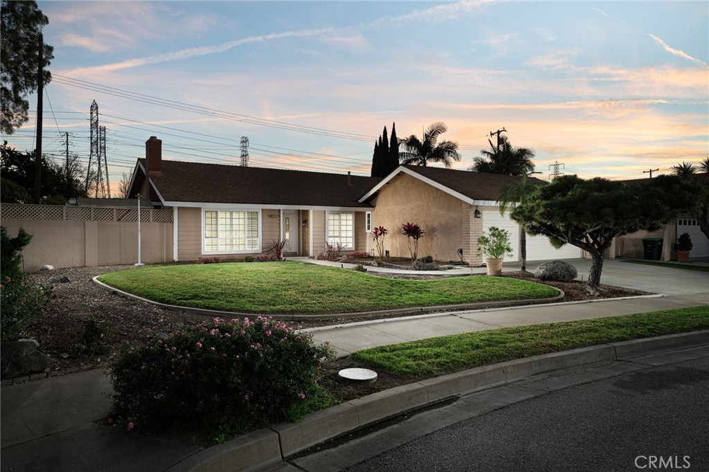 944 E Concord Avenue