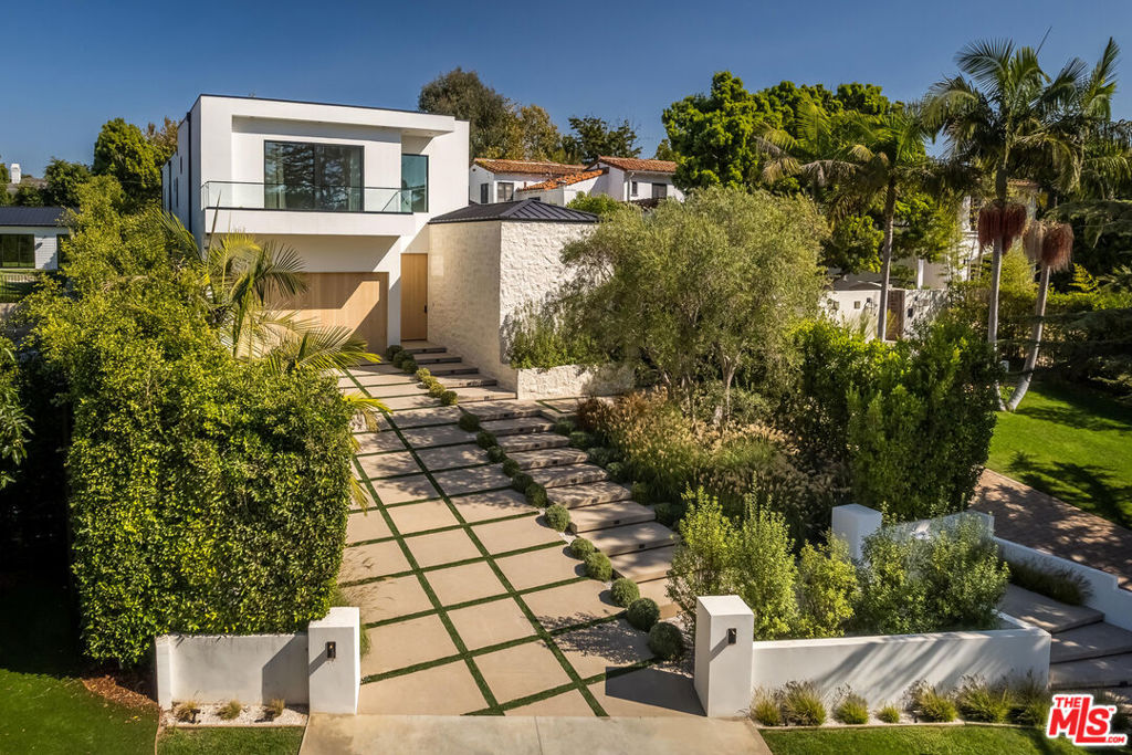 324 S Medio Drive
