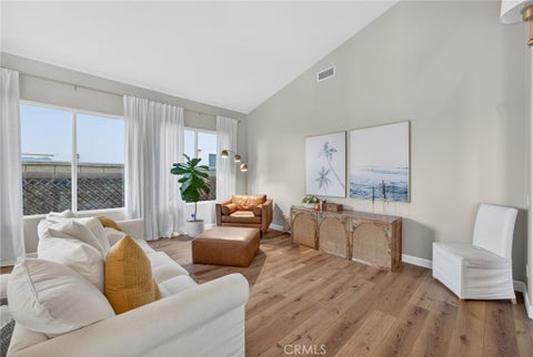 Tiny photo for 35685 Abelia ST, Murrieta, CA 92562 (MLS # SW26198753)