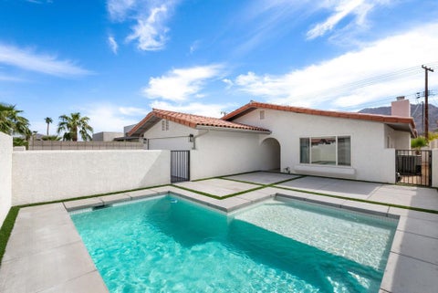 Photo of 54100 Avenida Obregon, La Quinta, CA 92253 (MLS # 219151686DA)