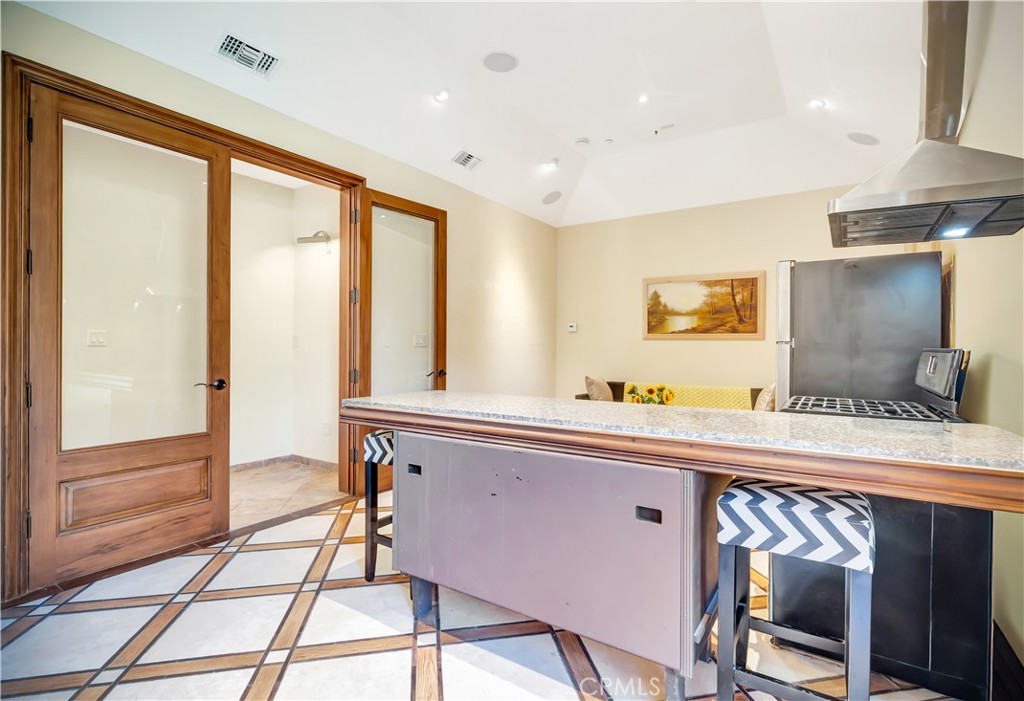 44 Hackamore 46