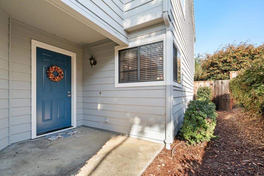 43 Bright View Court
