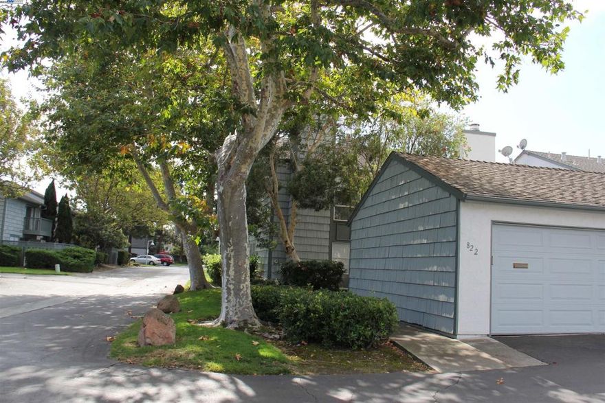 Spacious 3BR/2.5BA end-unit townhome in Winston Square — a family-friendly Foster City community with two pools, playground, clubhouse, and abundant greenbelts. Home has great bones but needs TLC (windows, flooring, carpet, bathrooms) — perfect opportunity to customize and make it your own. Close to top schools, shopping, parks, and easy commuter access to 101 & 92 - This is a rare chance to own in one of Foster City’s most open and charming communities. Whether you’re a first-time buyer, investor, or looking for a home to update to your taste, this property is a true value.