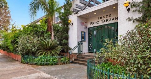 Photo of 18620 Hatteras St #104, Tarzana, CA 91356 (MLS # SR26083299)