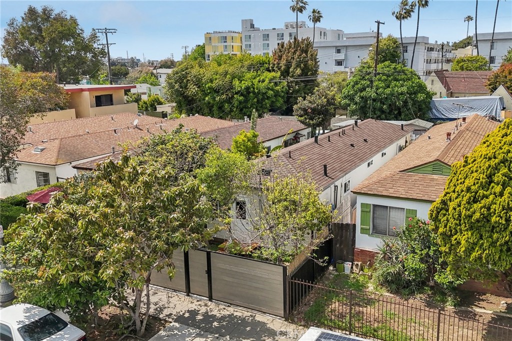 Vacant & Ready: Updated Front Unit of a Duplex in Prime Mar Vista! This unit offers a thoughtfully upgraded space with 1 bedroom, 1 bath, and a private front patio to enjoy SoCal living year-round. Highlights include quartz countertops, laminate wood & tile flooring, mini-split A/C + heat, and a full suite of appliances: stove, fridge, dishwasher, washer/dryer—plus rain showers and touch-light medicine cabinets for a stylish, spa-like bathroom experience. You'll also find tankless water heaters, 1 carport parking space, and a shared storage shed for added convenience. Tucked near Mar Vista Villa Healthcare and Wellness Center, you’re also minutes to Venice Beach, Marina del Rey, Santa Monica, Playa Vista, Culver City, and Century City—a location that makes sense on every level. And yes, there's more: secure entry, easy 405 access, and a front yard that's just waiting for a weekend hang or some stylish outdoor staging. Proximity perks? Think Bowlero nights, Grand View Farmer’s Market strolls, coffee at Alana’s, and bites at 310 Coffee—all just around the corner. Opportunities like this don’t linger long—especially in this location. Call now to explore the potential!