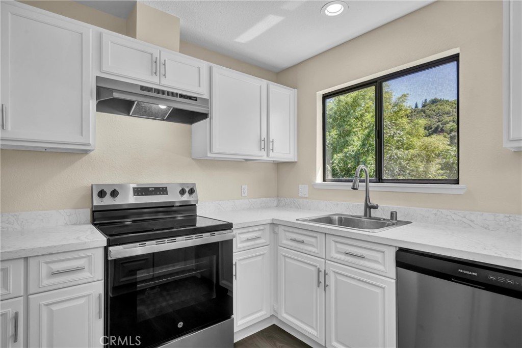 10305 Hok Has Ha Lane