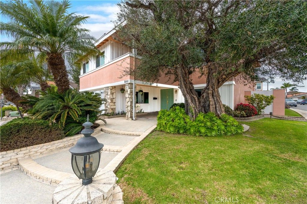 Photo of 3661 Wisteria St, Seal Beach, CA 90740 (MLS # PW26049360)