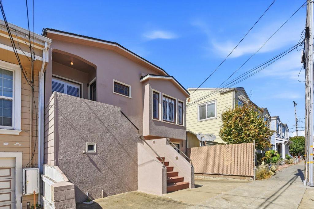 210 Miriam Street