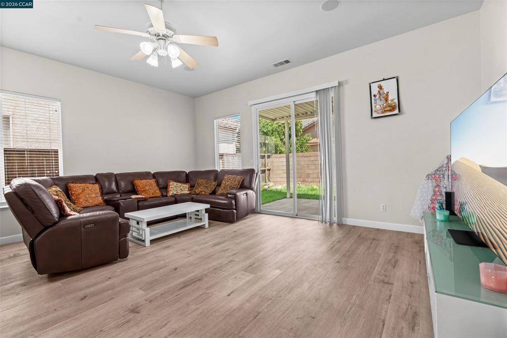 2408 Amber Elm