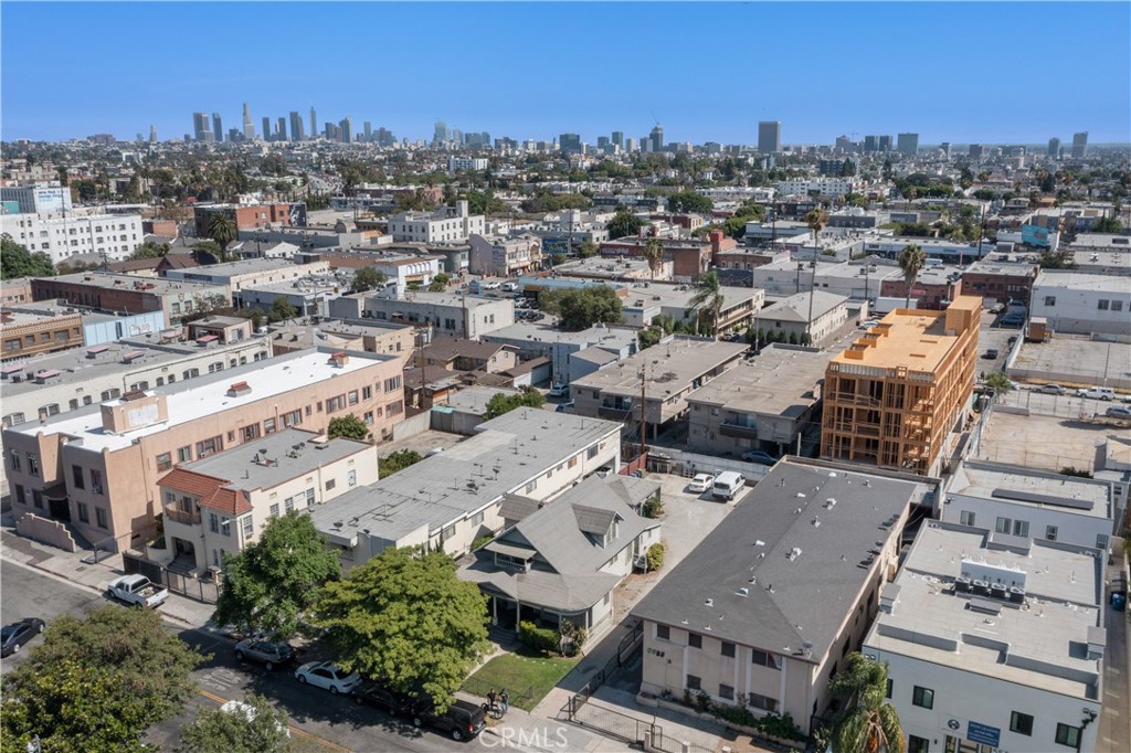 Properties 3 5526 Lexington Avenue