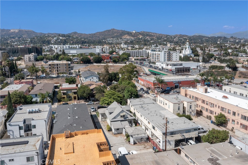 Properties 1 5526 Lexington Avenue