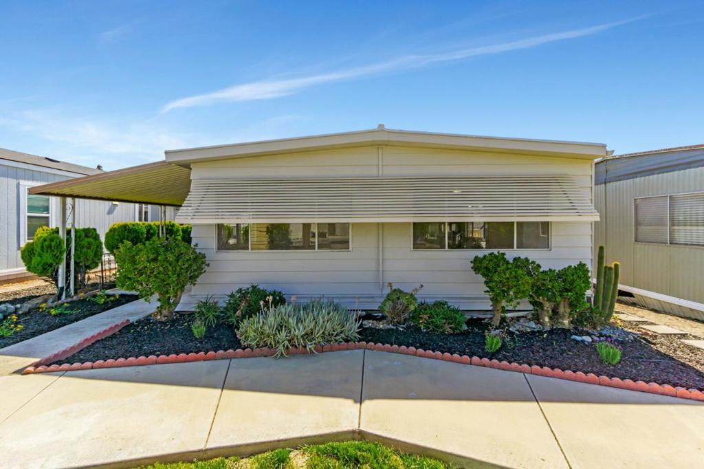 2097 Dalis Garden Drive 79