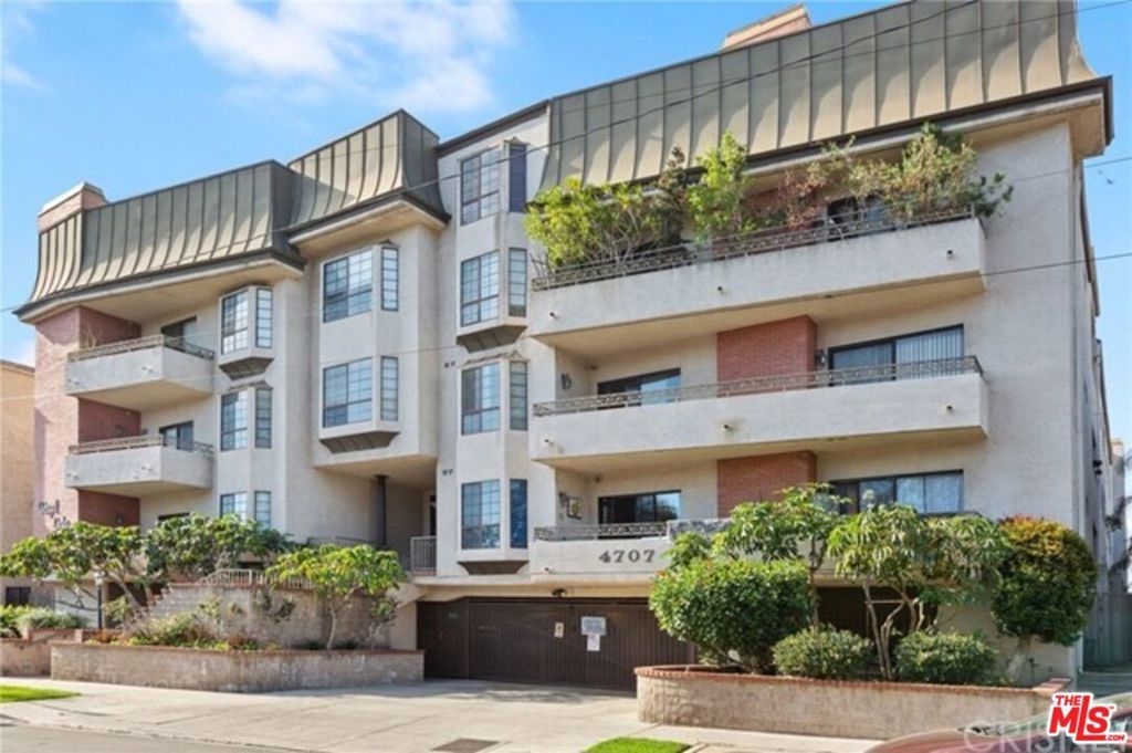Photo of 4707 Willis Avenue #110, Sherman Oaks, CA 91403 (MLS # 26834953)